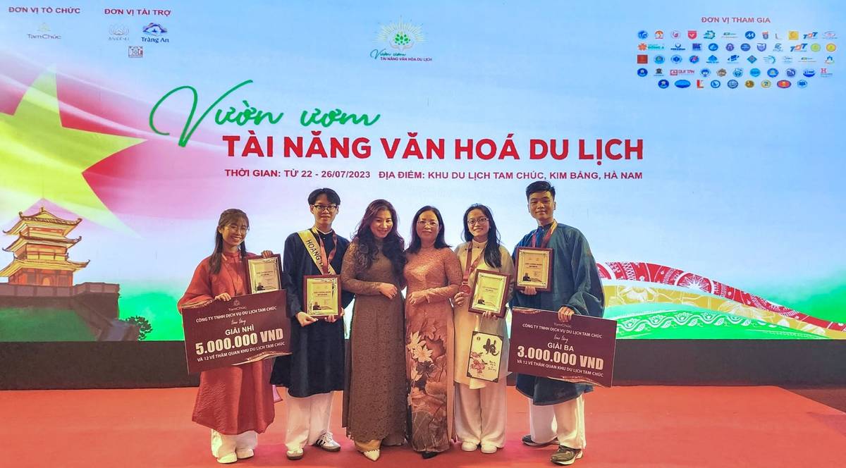 Khoảnh khắc Mùa 3